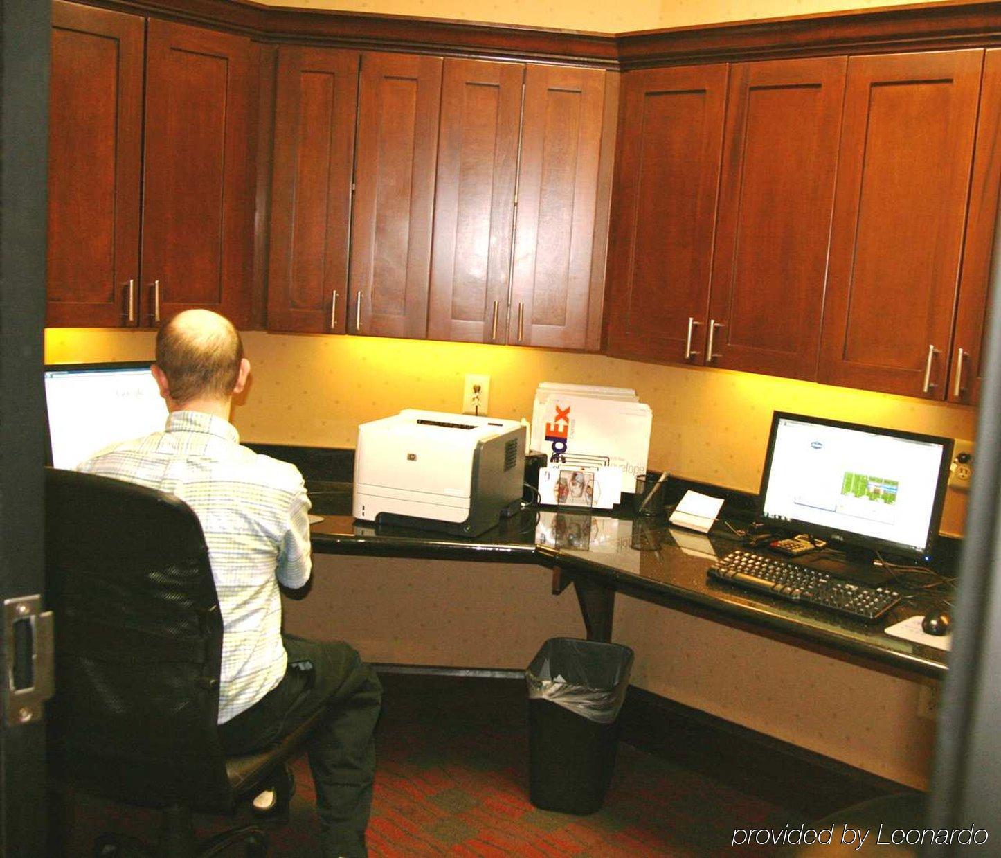 Hotel Hampton Inn&suites 3*